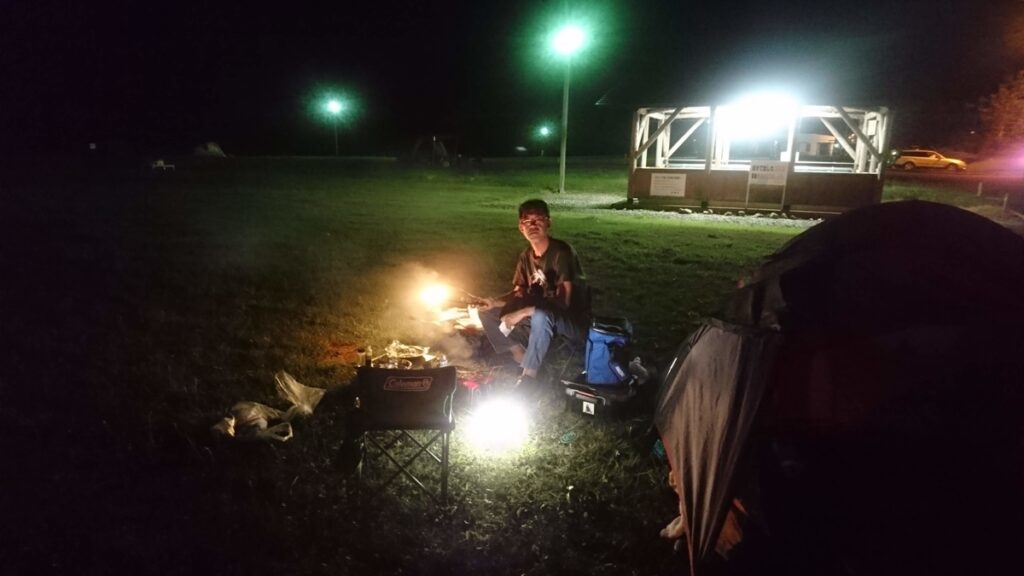 夜の「恵山海浜公園キャンプ場」